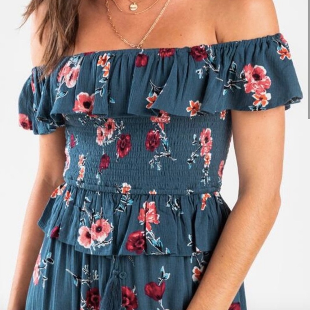 Francesca's XS Floral Off The Shoulder Blouse NWT